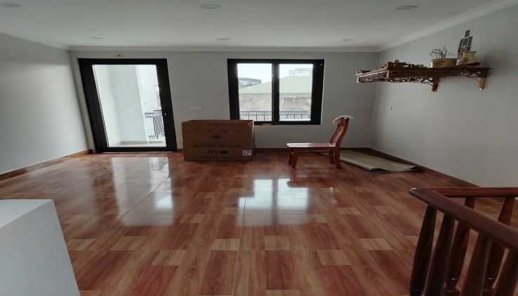 Cho thuê nhà nguyên căn mới Giáp Bát, 5 tầng, 40m2, 3 ngủ khép kín, 12 Triệu